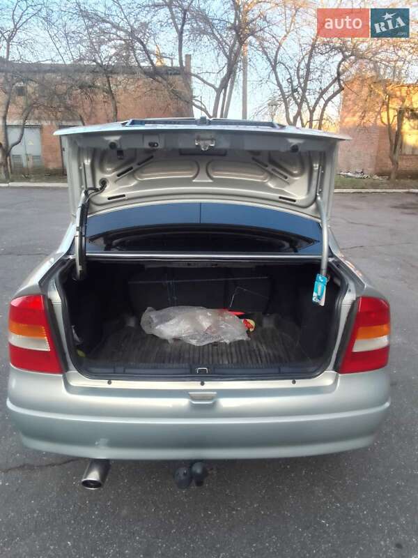 Седан Opel Astra 2007 в Хмельнике