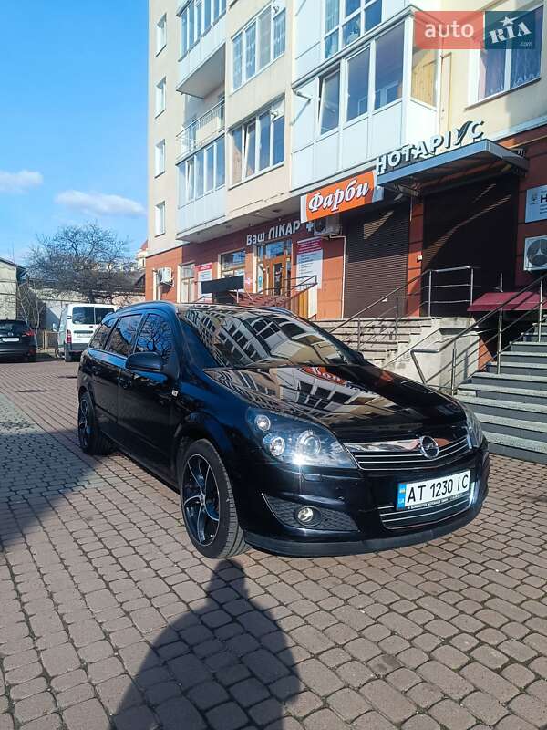 Универсал Opel Astra 2008 в 