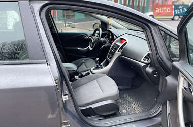Универсал Opel Astra 2011 в 