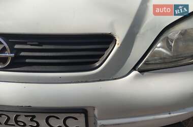 Хетчбек Opel Astra 2003 в 