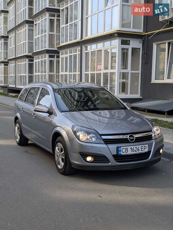 Универсал Opel Astra 2005 в 