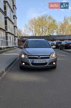 Универсал Opel Astra 2005 в 