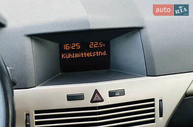 Универсал Opel Astra 2007 в 
