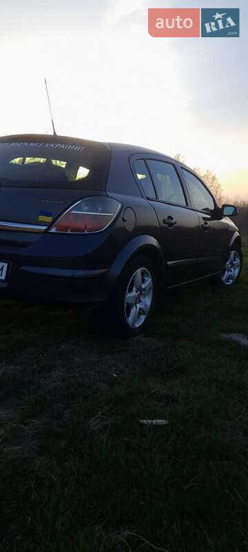 Opel Astra 2008