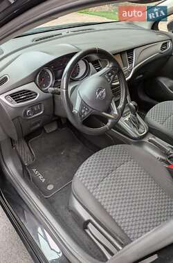 Хэтчбек Opel Astra 2018 в 
