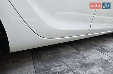 Универсал Opel Astra 2012 в 