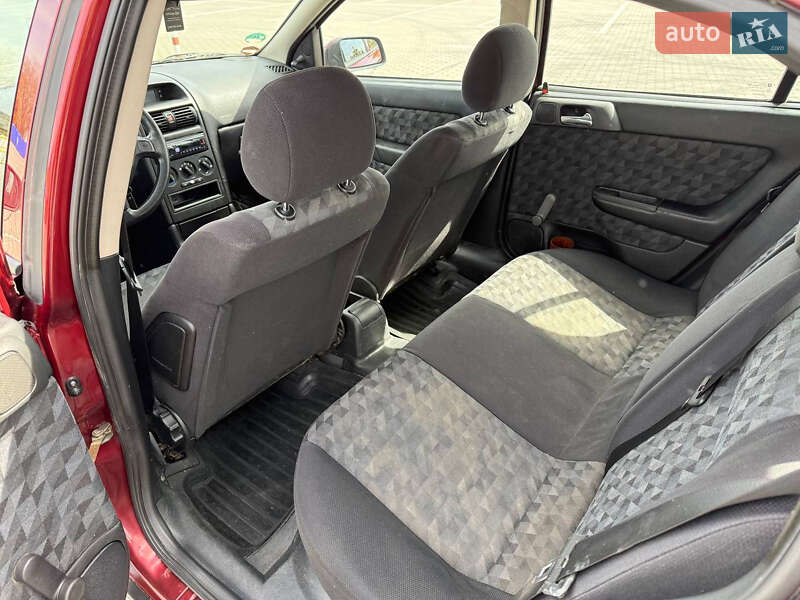 Хетчбек Opel Astra 1998 в 