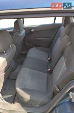 Універсал Opel Astra 2006 в 