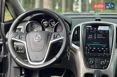 Хетчбек Opel Astra 2010 в 