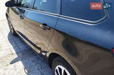 Універсал Opel Astra 2012 в 