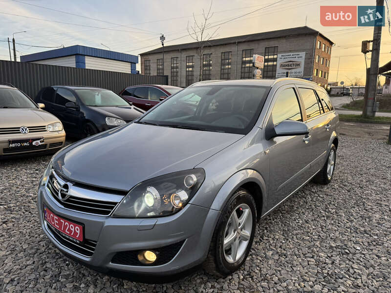 Универсал Opel Astra 2008 в 