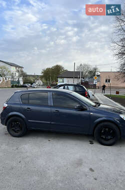 Хетчбек Opel Astra 2007 в 