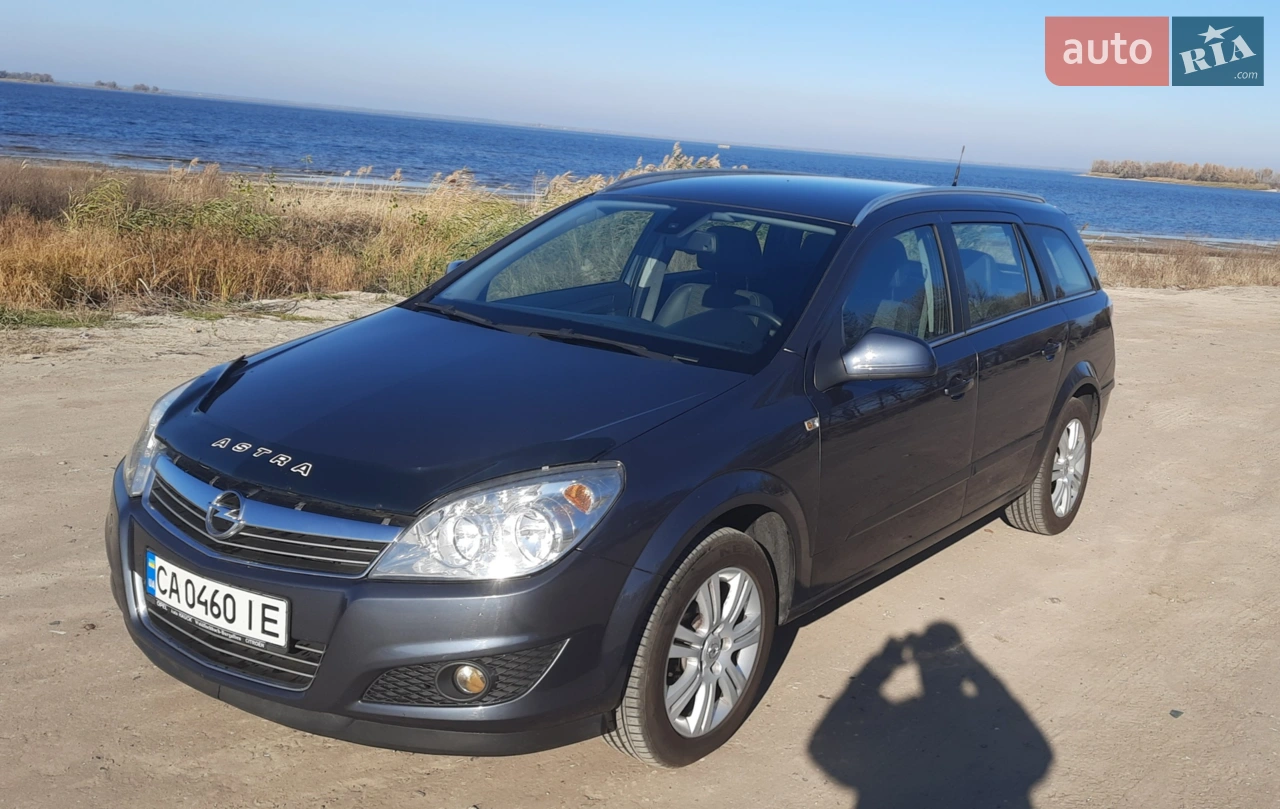 2010 Opel Astra - мініатюра 19