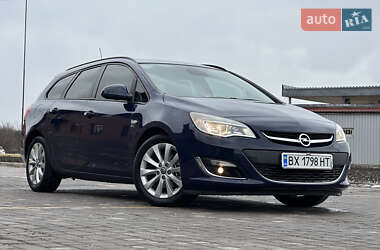 Универсал Opel Astra 2012 в 