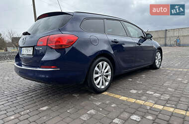 Универсал Opel Astra 2012 в 