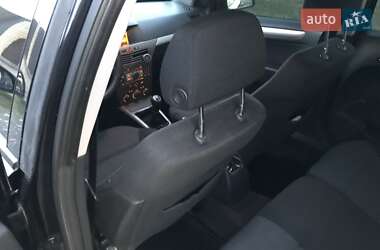 Универсал Opel Astra 2006 в 