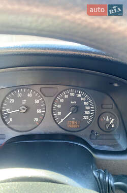 Седан Opel Astra 2005 в 