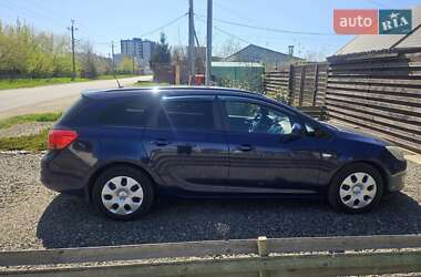 Универсал Opel Astra 2012 в 
