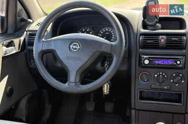 Седан Opel Astra 2007 в 