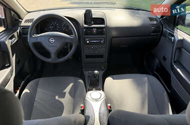 Седан Opel Astra 2007 в 