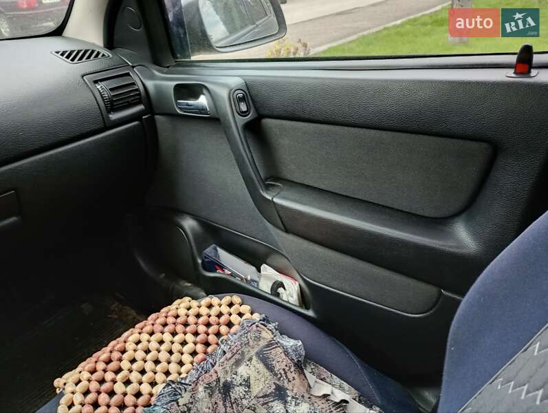 Универсал Opel Astra 2002 в Львове