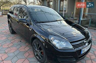 Универсал Opel Astra 2005 в 