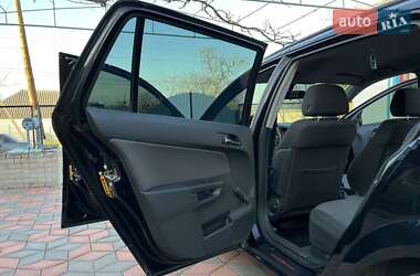 Универсал Opel Astra 2005 в 