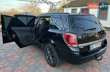 Универсал Opel Astra 2005 в 
