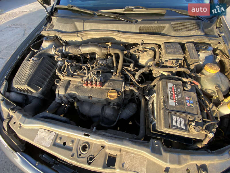 Седан Opel Astra 2008 в Киеве