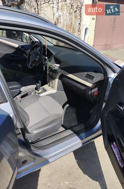 Универсал Opel Astra 2008 в 