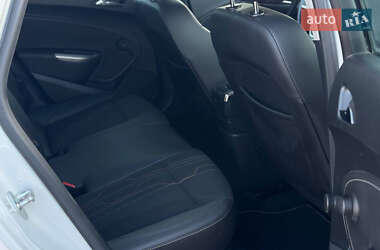Универсал Opel Astra 2012 в 