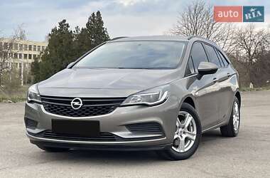 Универсал Opel Astra 2016 в Днепре