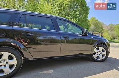 Универсал Opel Astra 2005 в 