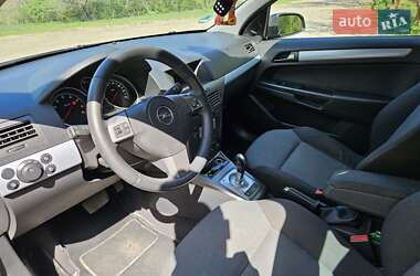 Универсал Opel Astra 2005 в 