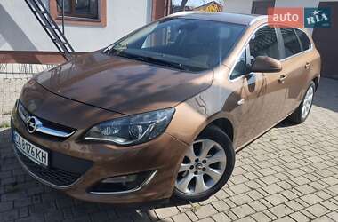 Универсал Opel Astra 2015 в 