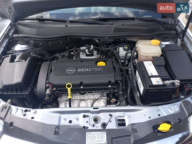 Універсал Opel Astra 2008 в Сумах