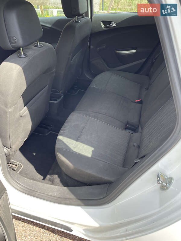 Універсал Opel Astra 2011 в Львові фото 12 Універсал Opel Astra 2011 в Львові