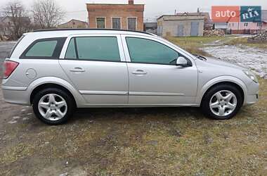 Универсал Opel Astra 2008 в Камне-Каширском