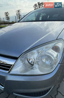 Универсал Opel Astra 2007 в 