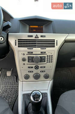 Универсал Opel Astra 2007 в 