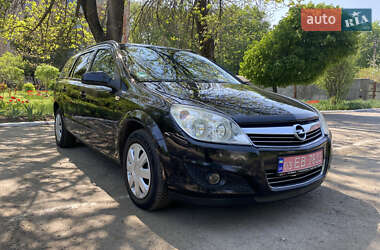 Універсал Opel Astra 2008 в Хоролі