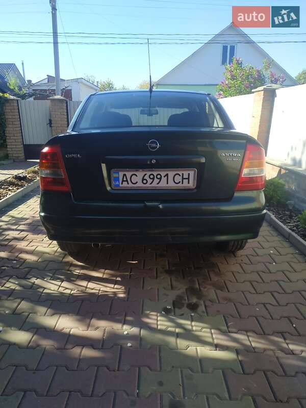Седан Opel Astra 1999 в Луцьку