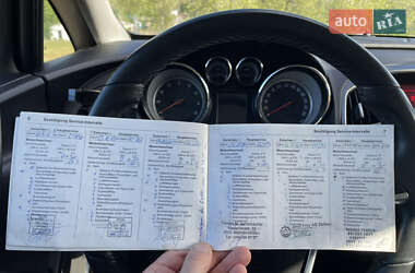 Хэтчбек Opel Astra 2010 в 