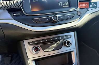 Универсал Opel Astra 2019 в Ровно