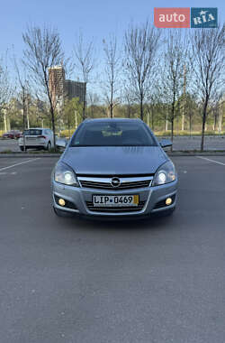 Универсал Opel Astra 2008 в 
