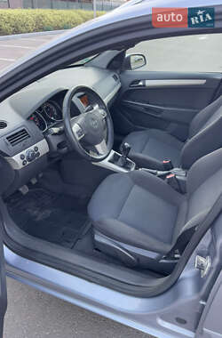 Универсал Opel Astra 2008 в 