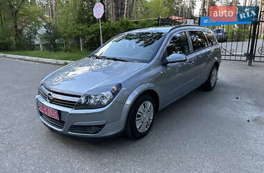 Універсал Opel Astra 2005 в Броварах