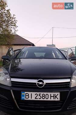 Хэтчбек Opel Astra 2006 в Пирятине