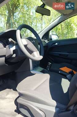 Универсал Opel Astra 2009 в 
