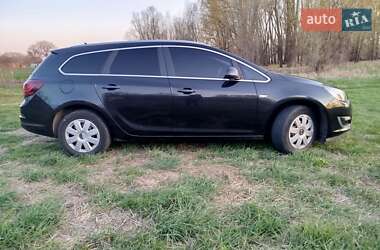 Универсал Opel Astra 2013 в 